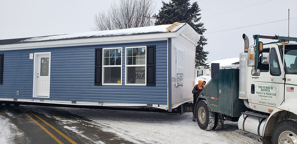How to insure your mobile home during a move?