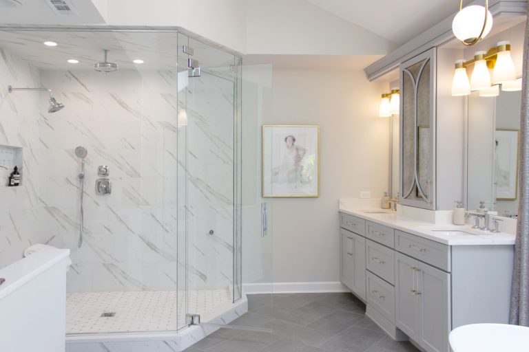 Transform Your Space: Expert Tips for a Stunning Bathroom Remodel